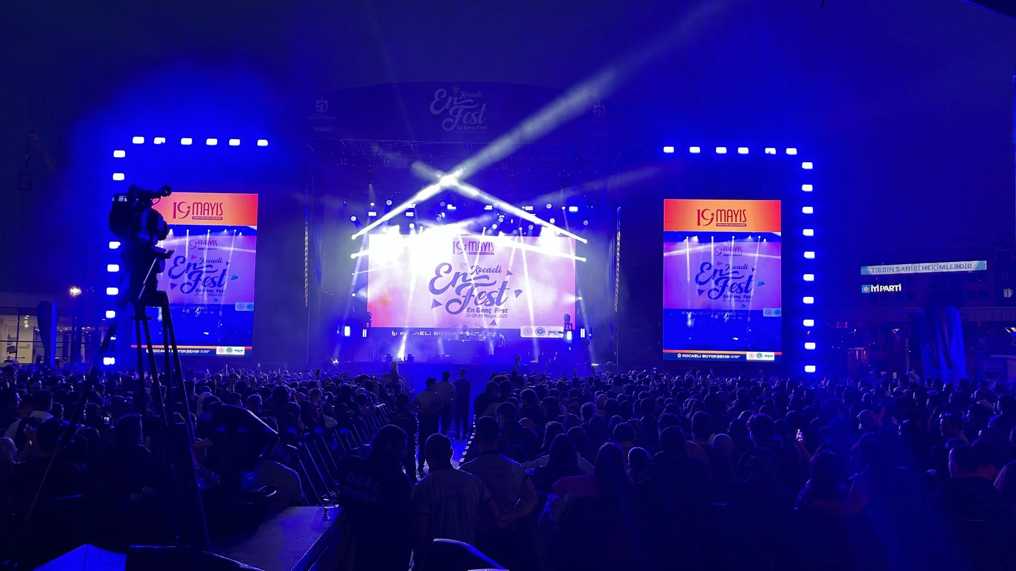 Kocaeli EnFest festival sahnesi